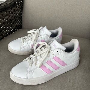 Adidas Grand Court 2.0 Sneaker